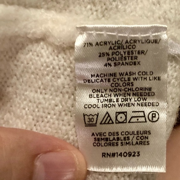 LOFT Women's Striped Relaxed V-Neck
Sweater Pullover Size Small | Boho Preppy - Picture 11 of 13